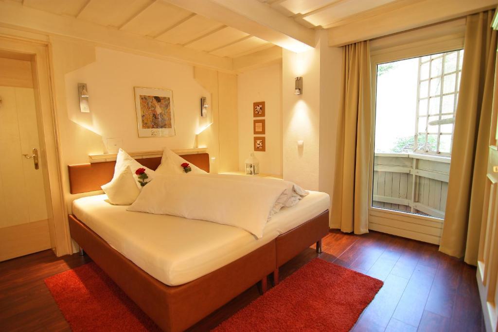 Aparthotel Kroesbacher Fulpmes Habitación foto